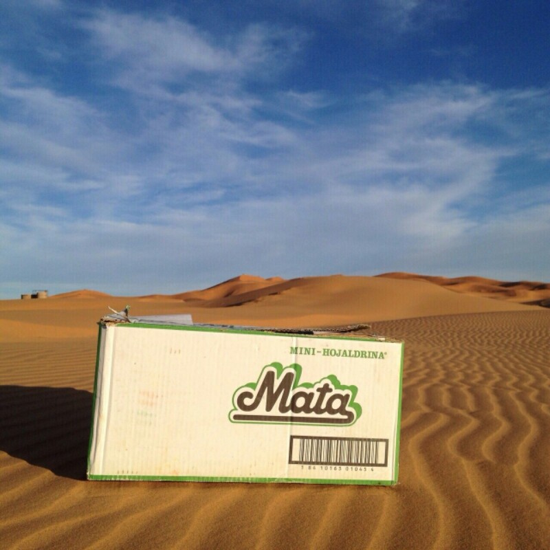 Productos Mata en el desierto del Sahara.