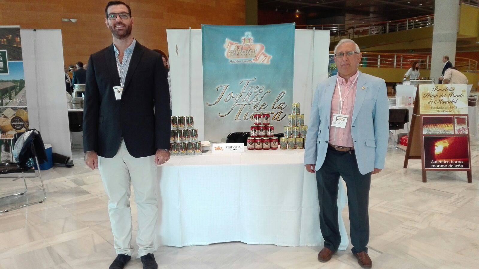 Trabajando en la promoción de Productos Mata, hoy en Granada acompañando a Distribuciones Areñas Granada.