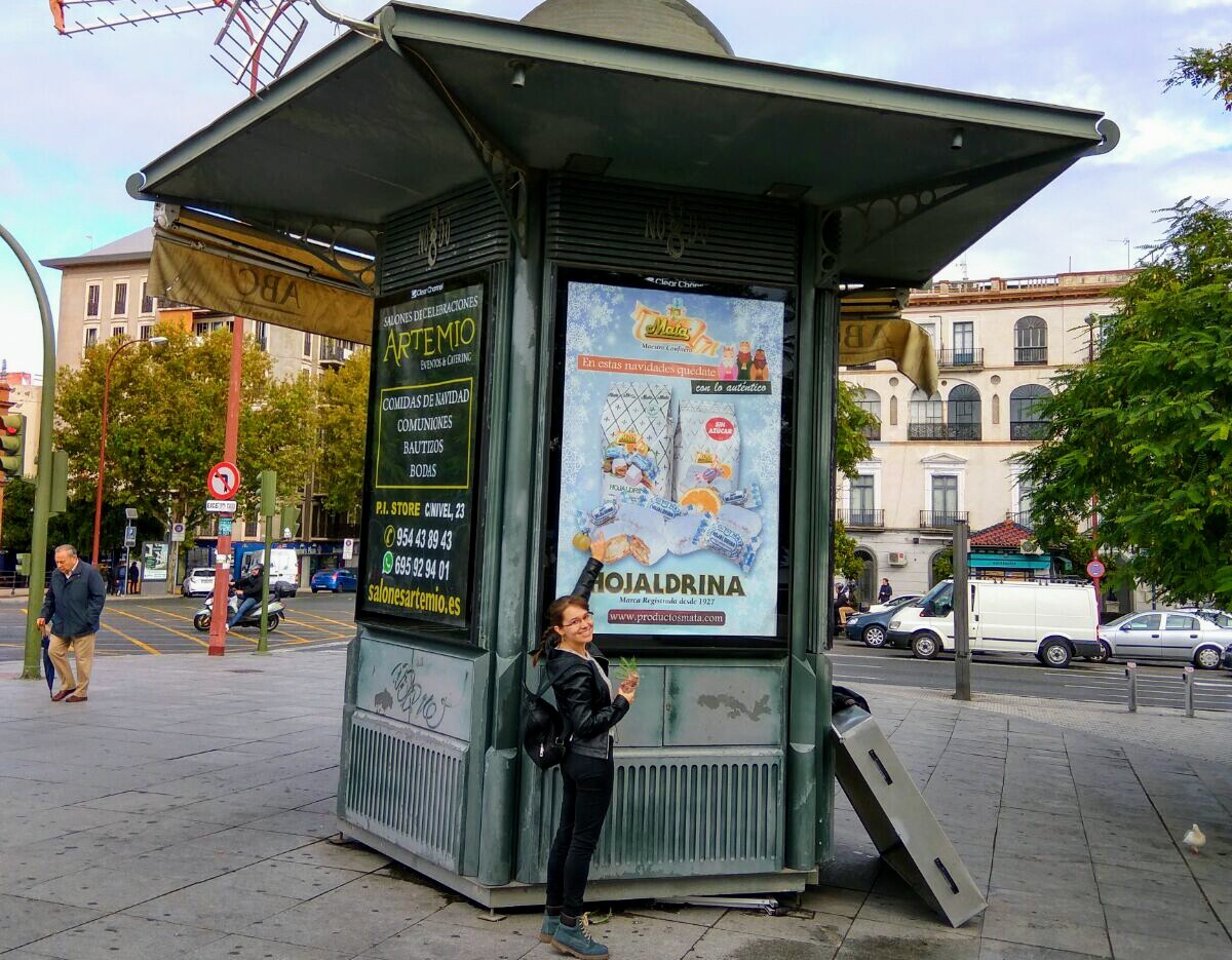 Nuestra amiga Patricia Ureña nos envía esta magnífica fotografía desde el Puente de Triana (Sevilla). Muchas gracias